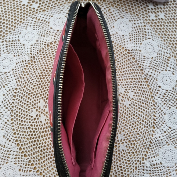 Coach Harley Valentine Heart makeup bag - Picture 8 of 12